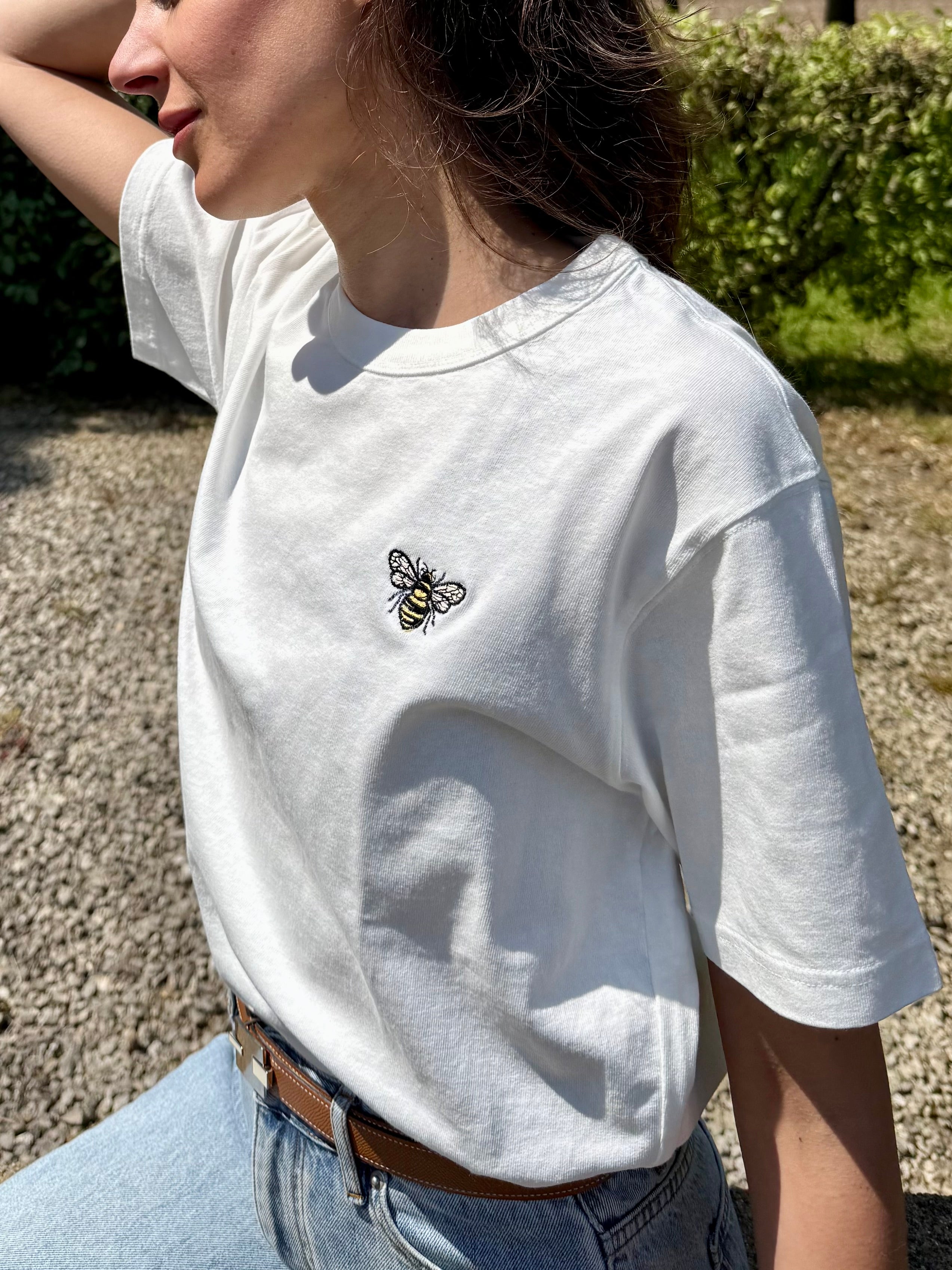 T-shirt brodé – L'Abeille Bee