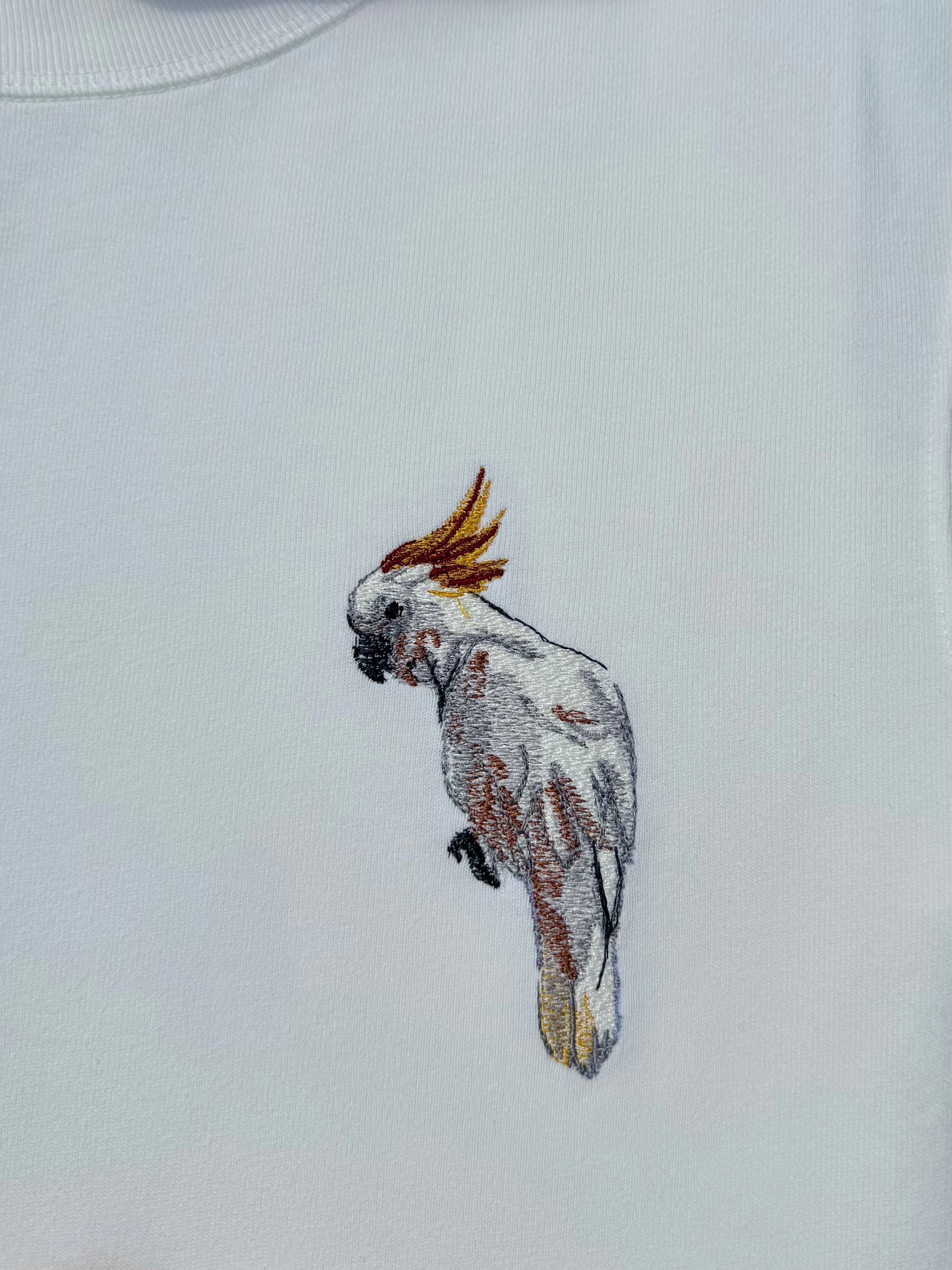 T-shirt brodé Le Cacatoès à huppe jaune