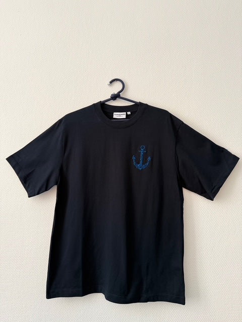 “Baroque Anchor” embroidered T-shirt