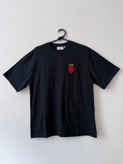 T-shirt brodé – Fruit du démon Fraise